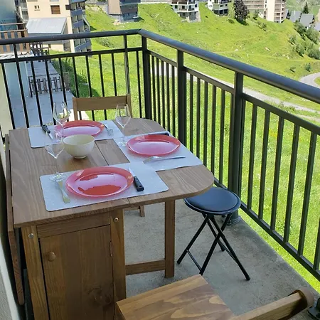 Vue Panoramique Sur Les Pyrenees Apartment *