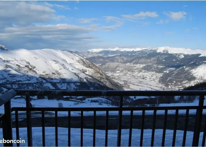 Vue Panoramique Sur Les Pyrenees Сен-Лари-Сулан